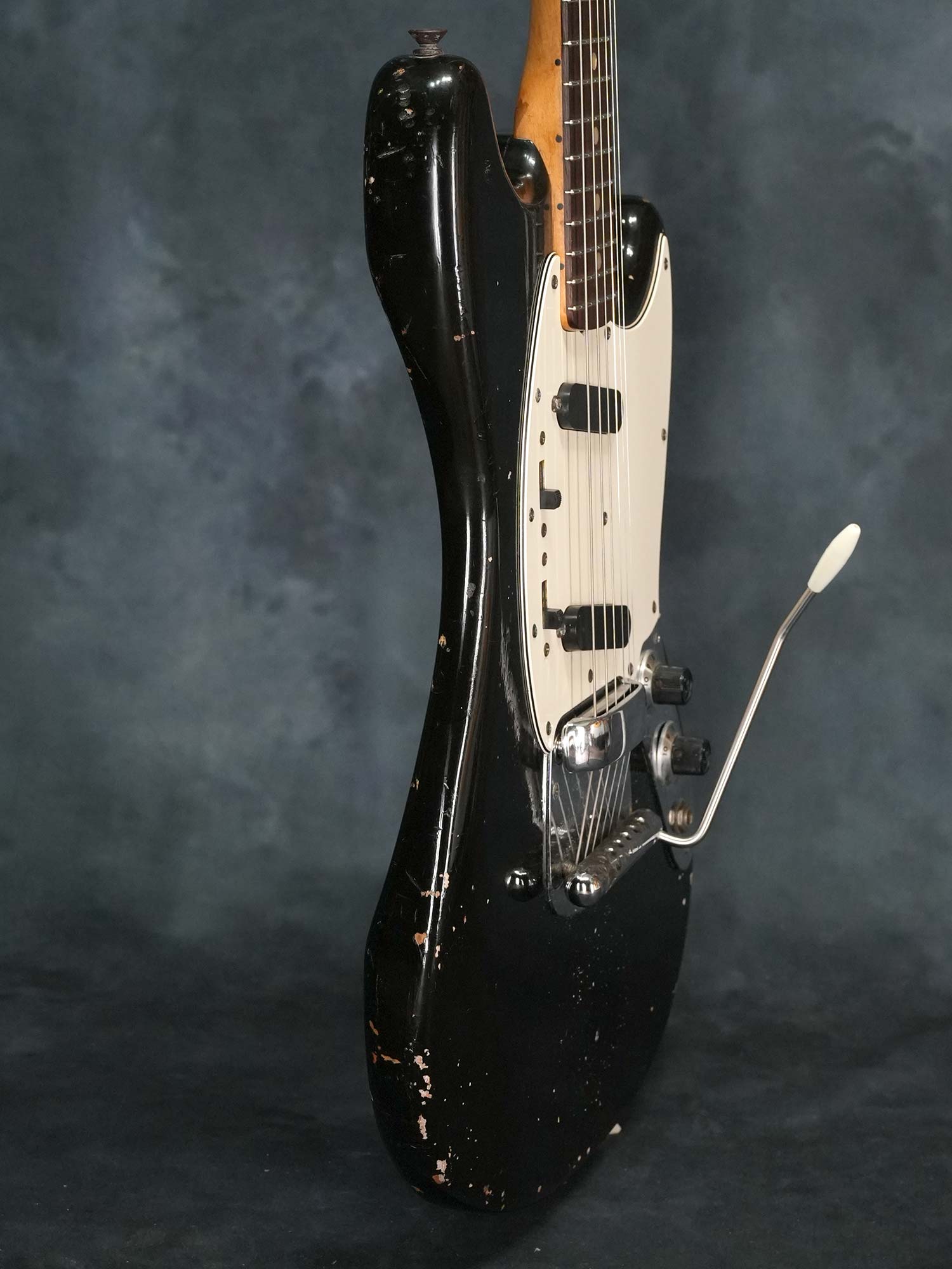 Fender 1976 Mustang Black